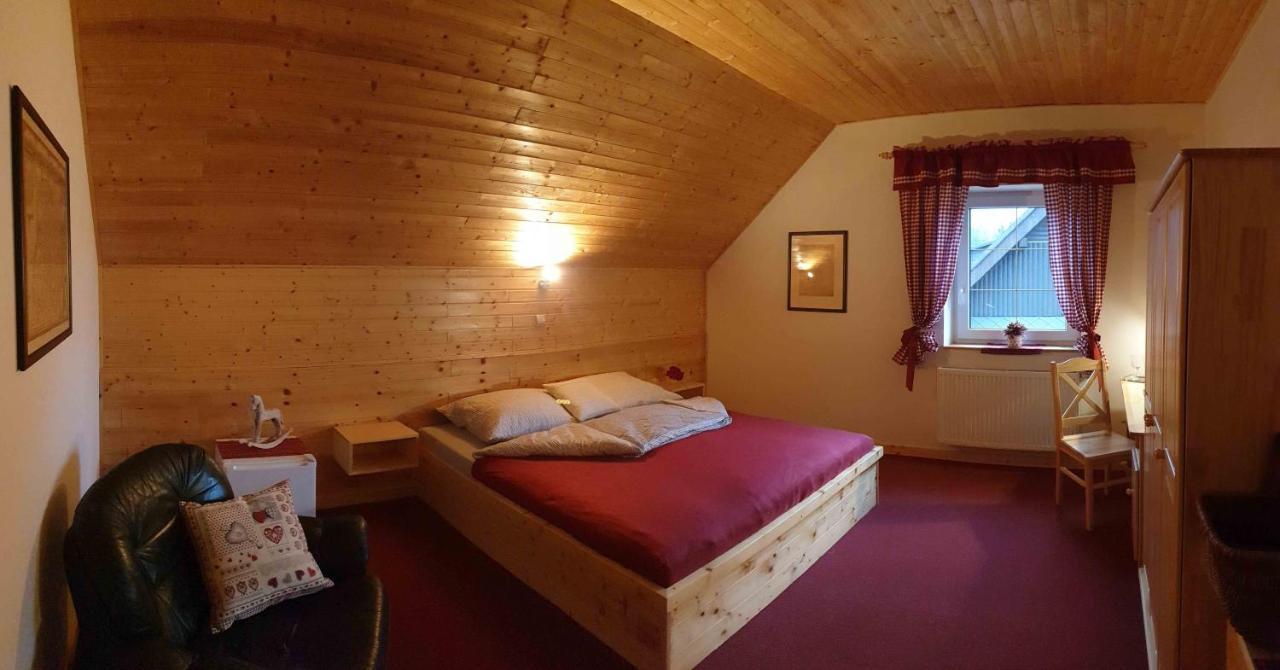 Hotel U Dvou Studni Loučná nad Desnou Esterno foto