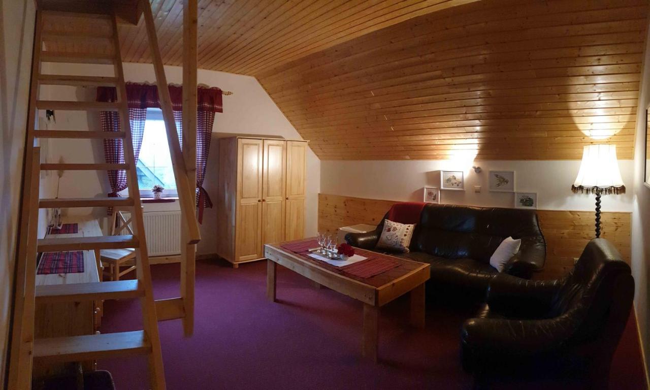 Hotel U Dvou Studni Loučná nad Desnou Esterno foto