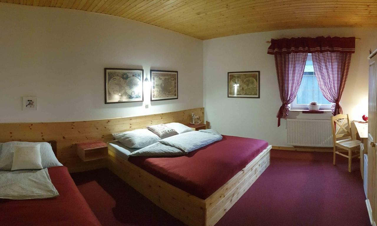Hotel U Dvou Studni Loučná nad Desnou Esterno foto